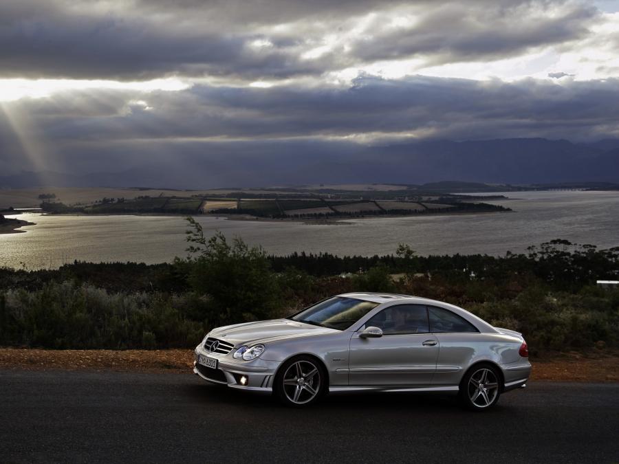  Mercedes-Benz CLK63 AMG 2006 года  (WW) (фото 9 из 19)